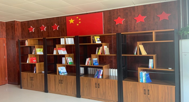 【能環(huán)熱力】“贈人玫瑰、手留余香”能環(huán)熱力開展員工自愿捐贈圖書活動 (2).jpg